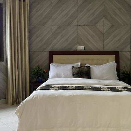 Hotel Les Polygones Крібі Екстер'єр фото