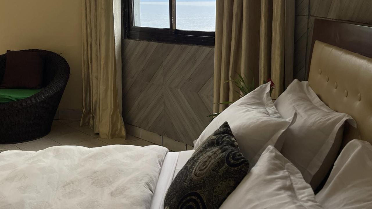 Hotel Les Polygones Крібі Екстер'єр фото