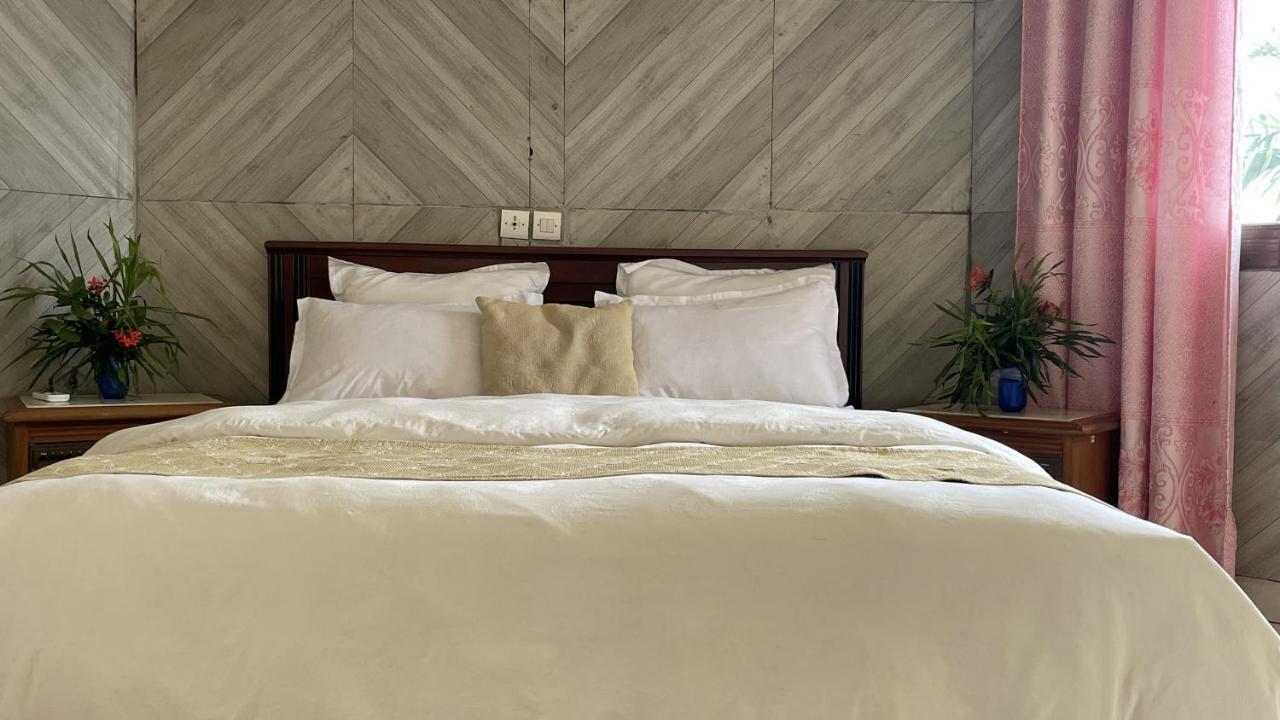 Hotel Les Polygones Крібі Екстер'єр фото