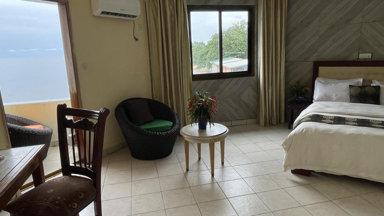 Hotel Les Polygones Крібі Екстер'єр фото